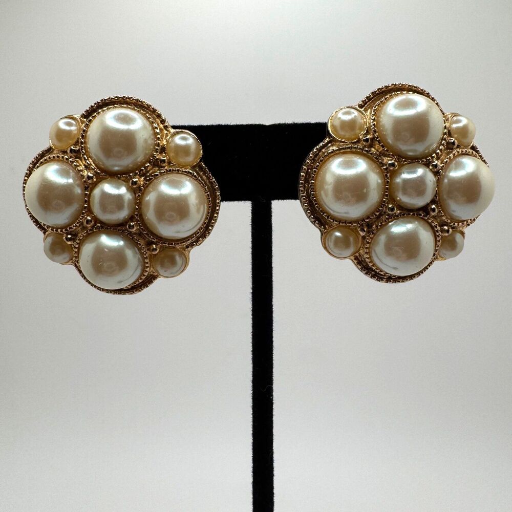 Vintage Dauplaise Clip-on Earrings Faux Pearls Gold Tone Setting 80s-90s